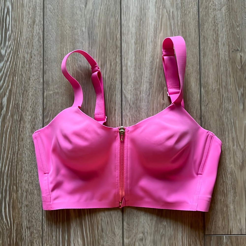Victoria’s Secret Knockout High Impact Front-Close Sport Bra